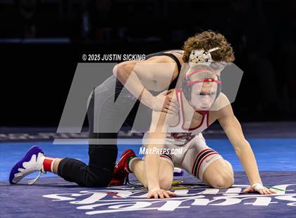 Thumbnail 2 in IHSAA Finals photogallery.