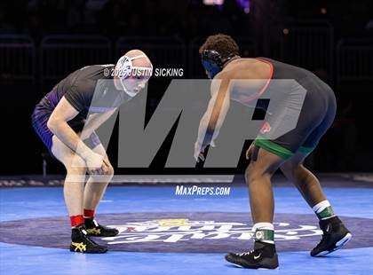 Thumbnail 2 in IHSAA Finals photogallery.