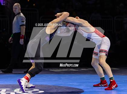 Thumbnail 3 in IHSAA Finals photogallery.