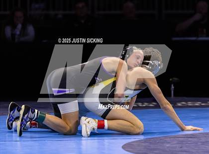 Thumbnail 2 in IHSAA Finals photogallery.