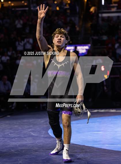 Thumbnail 2 in IHSAA Finals photogallery.