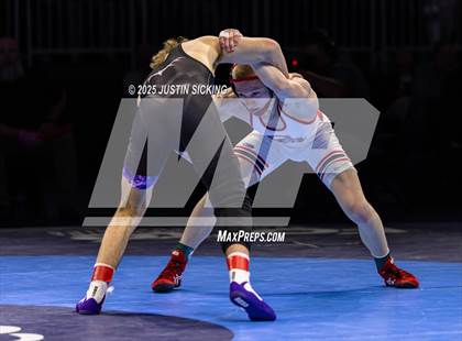 Thumbnail 1 in IHSAA Finals photogallery.