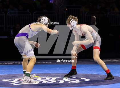 Thumbnail 1 in IHSAA Finals photogallery.