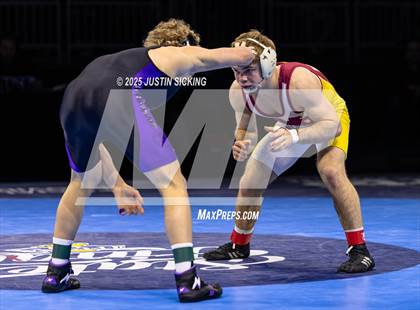 Thumbnail 1 in IHSAA Finals photogallery.