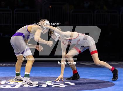 Thumbnail 2 in IHSAA Finals photogallery.