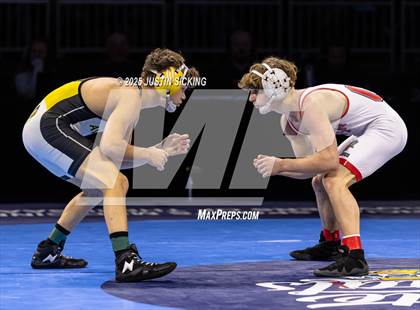 Thumbnail 2 in IHSAA Finals photogallery.