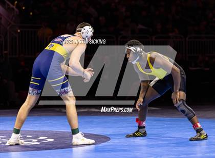 Thumbnail 1 in IHSAA Finals photogallery.