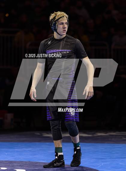 Thumbnail 2 in IHSAA Finals photogallery.