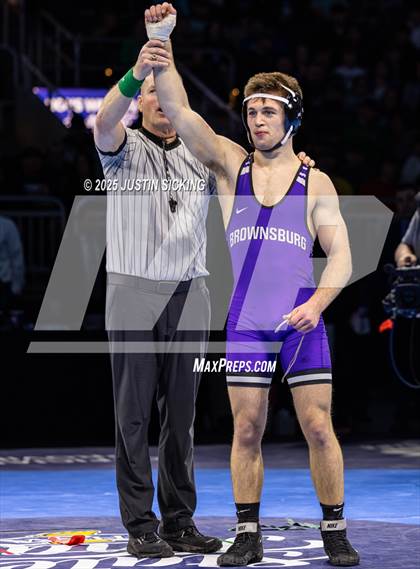 Thumbnail 3 in IHSAA Finals photogallery.