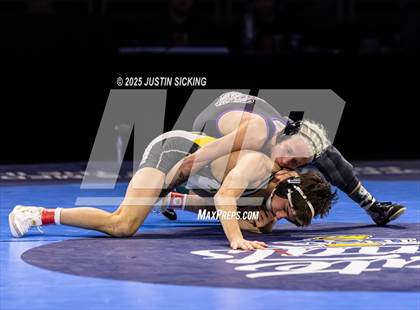 Thumbnail 1 in IHSAA Finals photogallery.