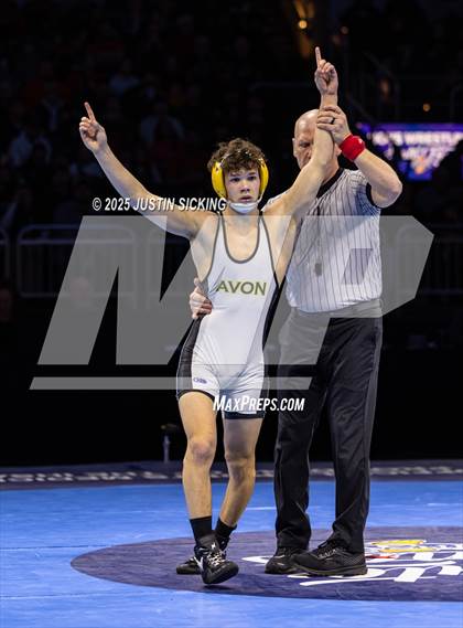 Thumbnail 2 in IHSAA Finals photogallery.