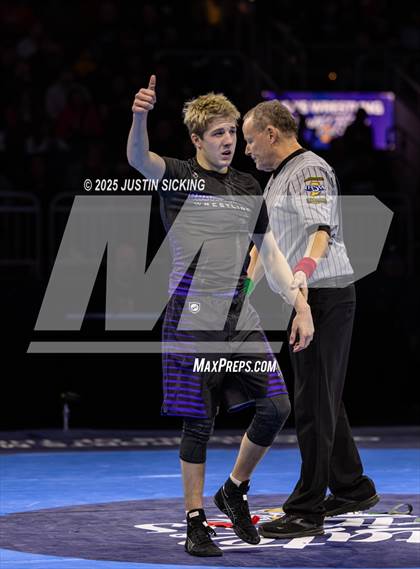 Thumbnail 1 in IHSAA Finals photogallery.