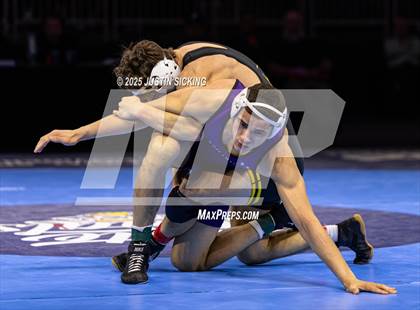 Thumbnail 2 in IHSAA Finals photogallery.
