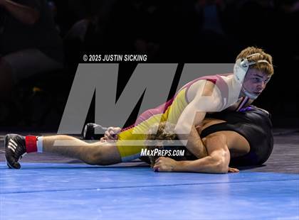 Thumbnail 2 in IHSAA Finals photogallery.