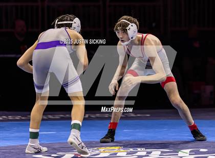Thumbnail 1 in IHSAA Finals photogallery.