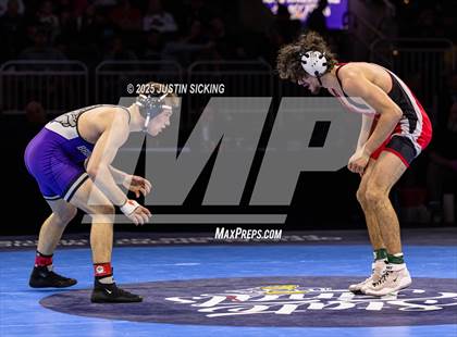 Thumbnail 3 in IHSAA Finals photogallery.