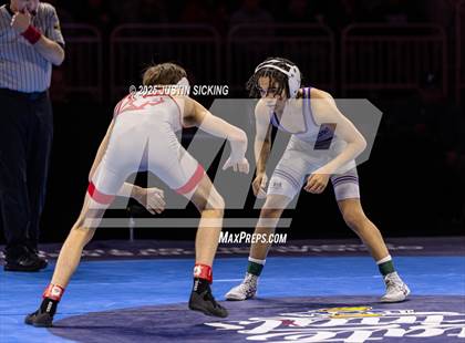 Thumbnail 3 in IHSAA Finals photogallery.