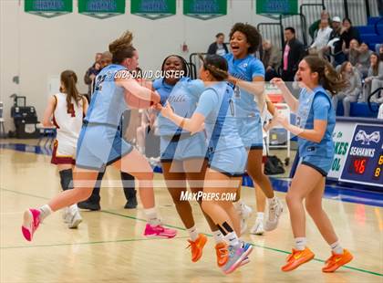 Thumbnail 3 in Centreville @ Oakton (VHSL Class 6 Region D Final) photogallery.