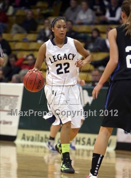 Thumbnail 3 in Highlands Ranch vs. Legacy (CHSAA 5A Semifinal) photogallery.
