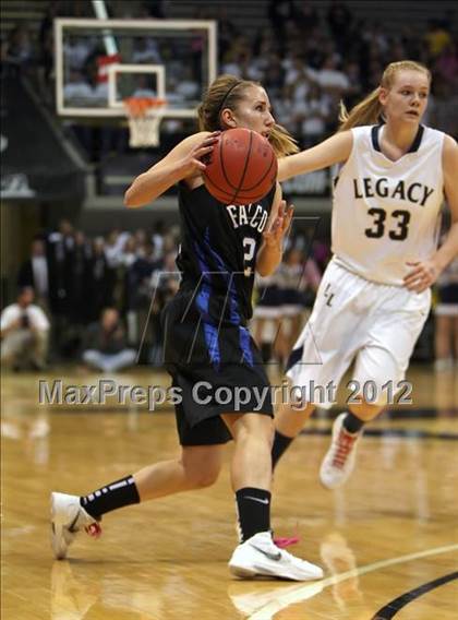 Thumbnail 3 in Highlands Ranch vs. Legacy (CHSAA 5A Semifinal) photogallery.
