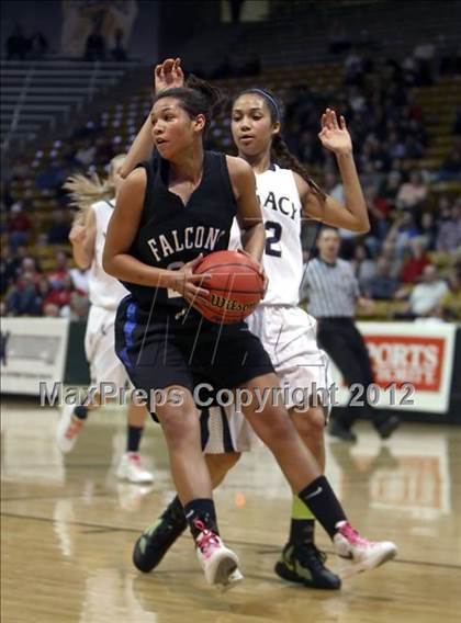 Thumbnail 3 in Highlands Ranch vs. Legacy (CHSAA 5A Semifinal) photogallery.