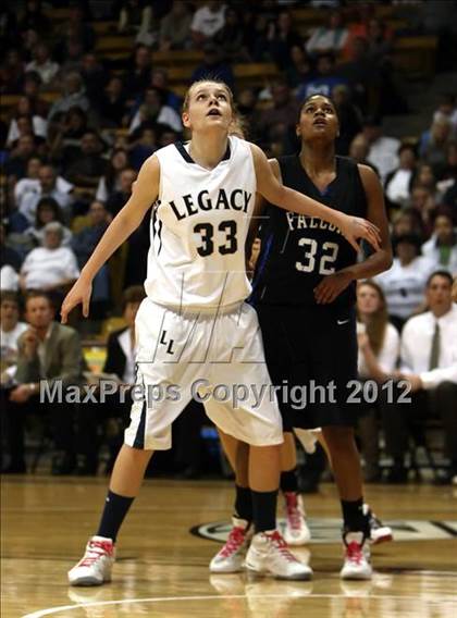 Thumbnail 2 in Highlands Ranch vs. Legacy (CHSAA 5A Semifinal) photogallery.
