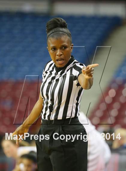 Thumbnail 1 in Archbishop Mitty vs. McNair (CIF NorCal Regional D2 Final) photogallery.