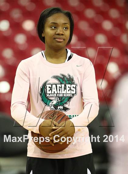 Thumbnail 1 in Archbishop Mitty vs. McNair (CIF NorCal Regional D2 Final) photogallery.