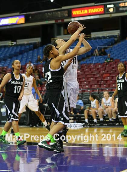 Thumbnail 3 in Archbishop Mitty vs. McNair (CIF NorCal Regional D2 Final) photogallery.