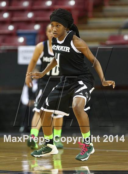 Thumbnail 3 in Archbishop Mitty vs. McNair (CIF NorCal Regional D2 Final) photogallery.