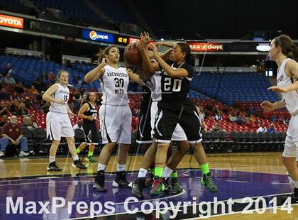 Thumbnail 2 in Archbishop Mitty vs. McNair (CIF NorCal Regional D2 Final) photogallery.