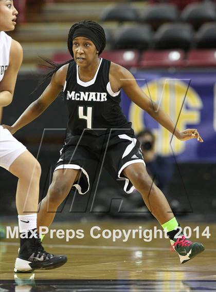Thumbnail 1 in Archbishop Mitty vs. McNair (CIF NorCal Regional D2 Final) photogallery.
