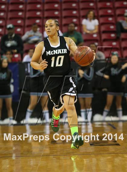 Thumbnail 3 in Archbishop Mitty vs. McNair (CIF NorCal Regional D2 Final) photogallery.