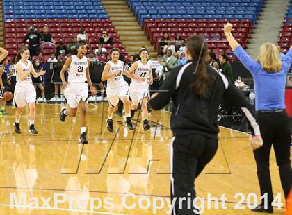 Thumbnail 2 in Archbishop Mitty vs. McNair (CIF NorCal Regional D2 Final) photogallery.