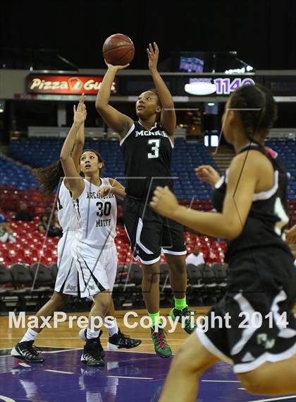 Thumbnail 3 in Archbishop Mitty vs. McNair (CIF NorCal Regional D2 Final) photogallery.