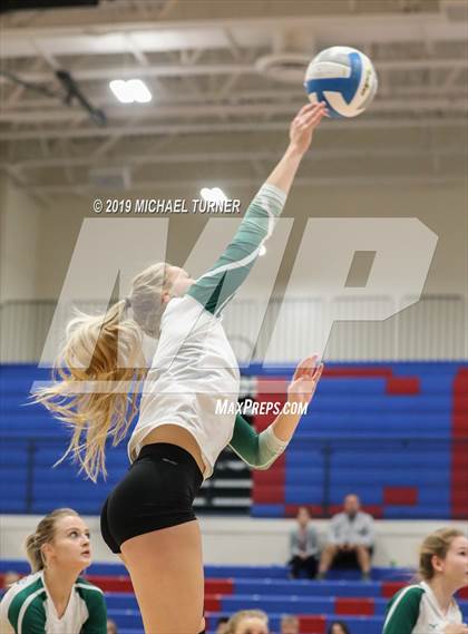 Thumbnail 2 in Kuna vs Bonneville (4A state tourn.) photogallery.