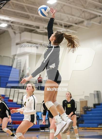 Thumbnail 3 in Kuna vs Bonneville (4A state tourn.) photogallery.
