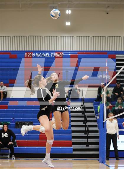Thumbnail 2 in Kuna vs Bonneville (4A state tourn.) photogallery.