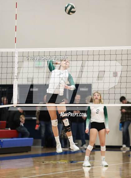Thumbnail 2 in Kuna vs Bonneville (4A state tourn.) photogallery.