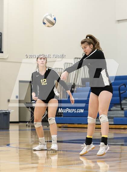 Thumbnail 2 in Kuna vs Bonneville (4A state tourn.) photogallery.