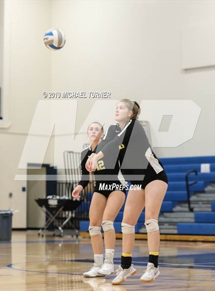 Thumbnail 1 in Kuna vs Bonneville (4A state tourn.) photogallery.
