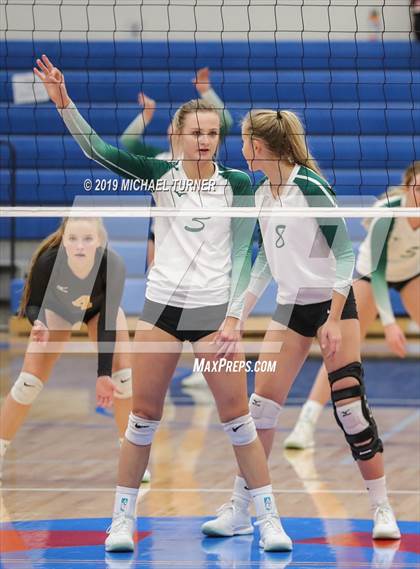 Thumbnail 2 in Kuna vs Bonneville (4A state tourn.) photogallery.