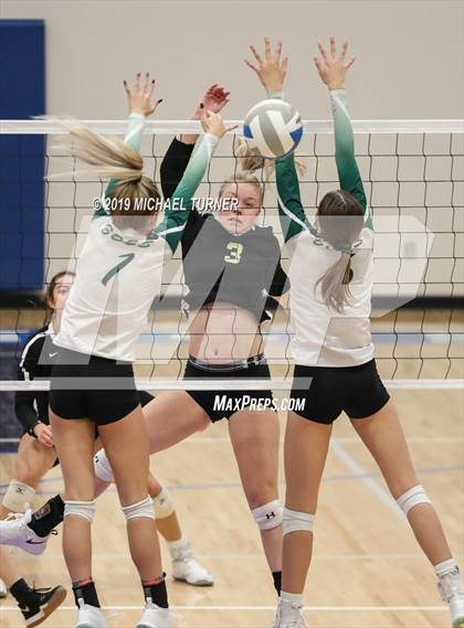 Thumbnail 3 in Kuna vs Bonneville (4A state tourn.) photogallery.