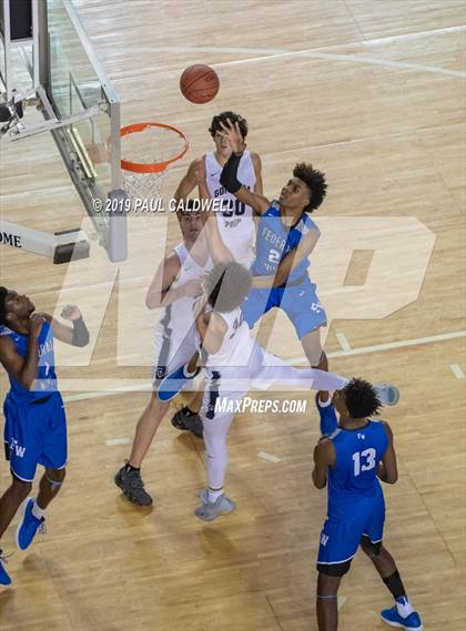 Thumbnail 1 in Federal Way vs. Gonzaga Prep (WIAA 4A Semifinal) photogallery.