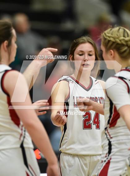 Thumbnail 2 in Flippin vs. Des Arc (AAA 2A State Playoff First Round) photogallery.