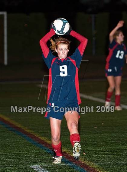 Thumbnail 2 in Portsmouth vs South Kingstown (RIIL D1 Semifinal) photogallery.