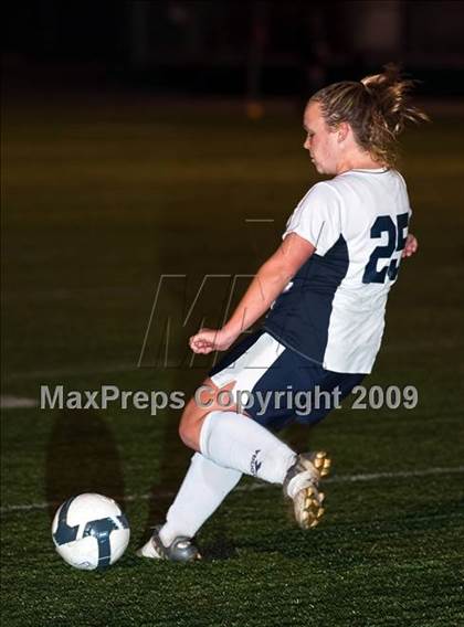 Thumbnail 3 in Portsmouth vs South Kingstown (RIIL D1 Semifinal) photogallery.