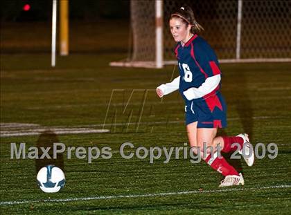 Thumbnail 2 in Portsmouth vs South Kingstown (RIIL D1 Semifinal) photogallery.