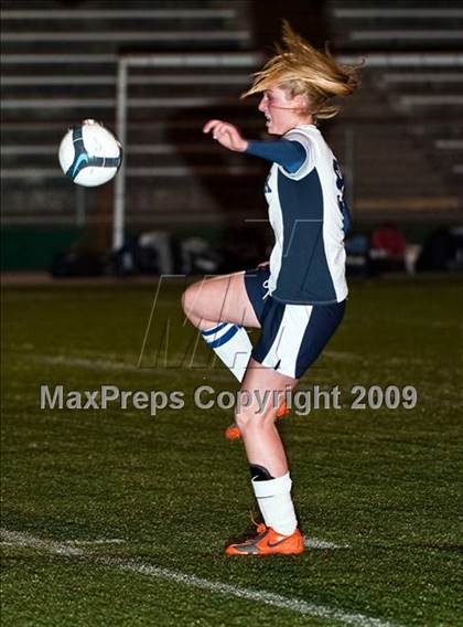Thumbnail 3 in Portsmouth vs South Kingstown (RIIL D1 Semifinal) photogallery.