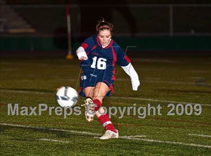 Thumbnail 3 in Portsmouth vs South Kingstown (RIIL D1 Semifinal) photogallery.